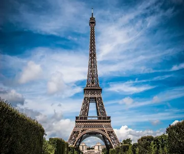 Iconic Eiffel Tower In-App Audio Tour (Without a Ticket)
